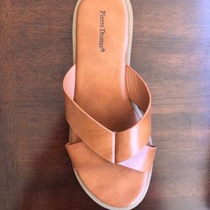 NEW Tan Pierre Dumas Sandals